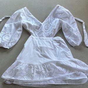 Backless beautiful white dress